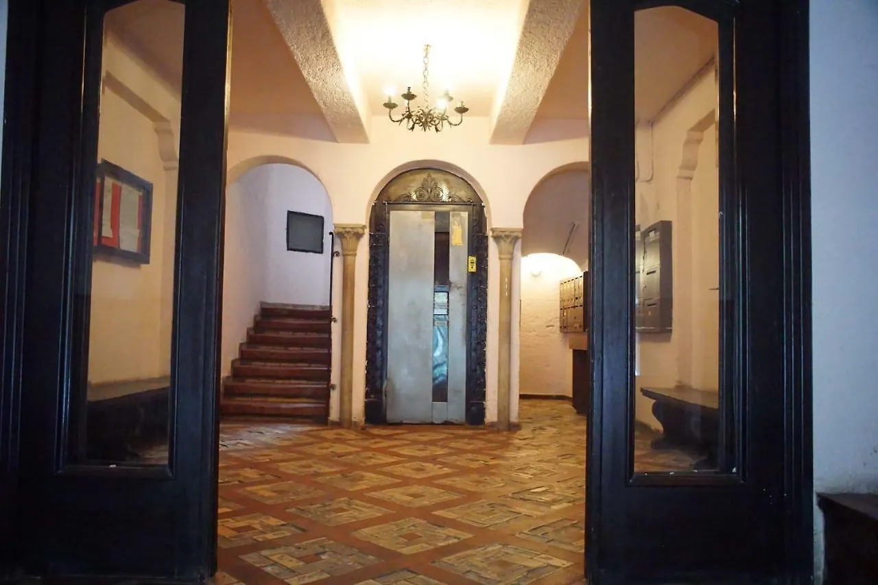 Downtown Studio - Cismigiu Park Bucarest